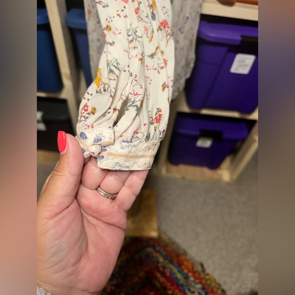 🌸🌼LUCKY BRAND Floral Print Women's Top - Picture 7 of 10